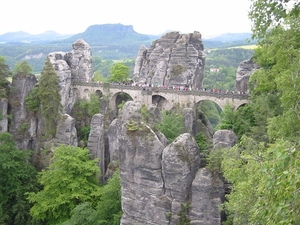 1B Sachsische Schweiz, Bastei, Die Basteibrücke  vom Ferdinandst