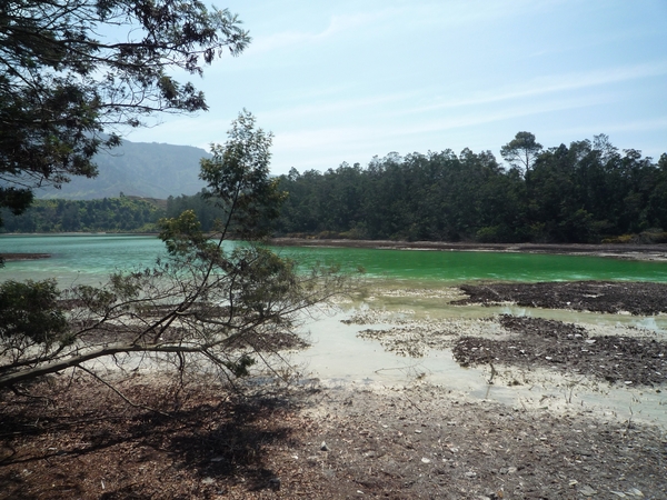 1E Dieng plateau, meer der Kleuren, Telaga Warna _P1130851