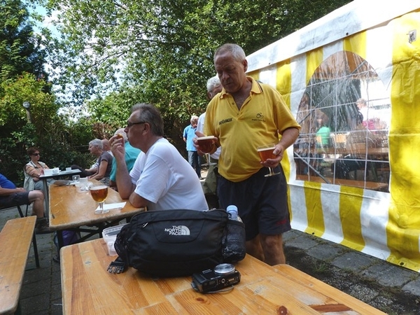 105-Wat hebben we dorst..........