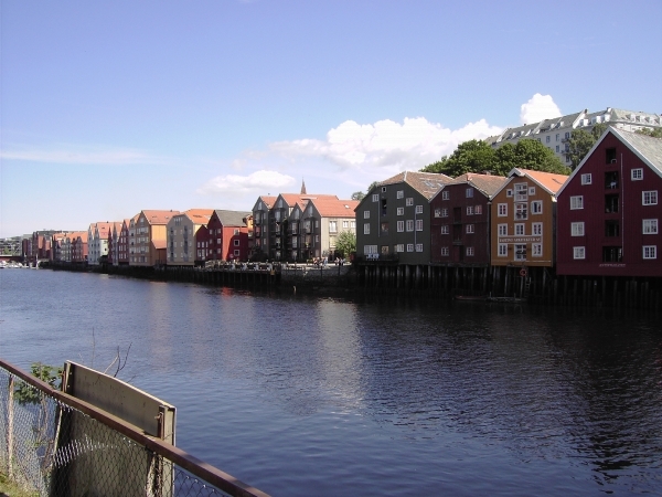 330-TRONDHEIM-NIDELVENRIVIER-01