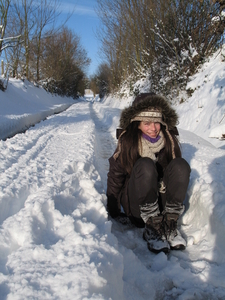 06) Sarah in de sneeuw