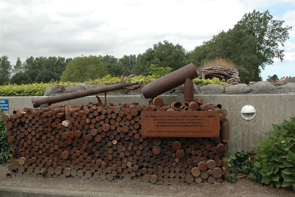 DSC_9864-20120906_121934