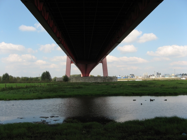 Brug Emmerich in beeld