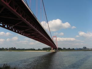 Brug Emmerich in beeld