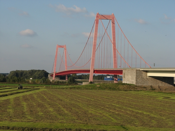 Weer bij de Emmerichsebrug