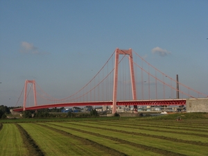 Weer bij de Emmerichsebrug