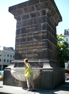 MARIELLA AAN DE FONTEIN