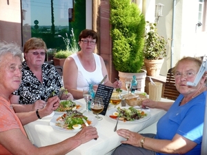 MARIA-ANNIE-BERNADETTE EN AGNES-SMAKELIJK