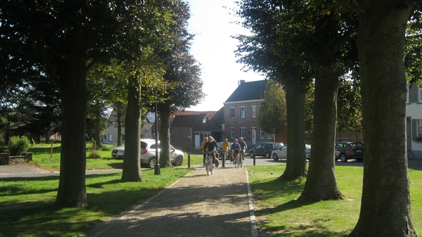 Fietsen Westuit Meerbeke 2012 088