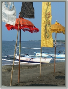 Ceremonie aan de zee