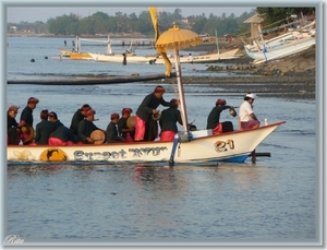 Ceremonie aan de zee