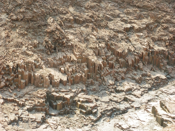 16. Organ pipes, vulkanisch basaltgesteente