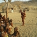 19. De meeste van de gehuwde Himba-vrouwen waren zwanger!