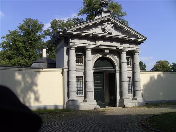 Inkom vroegere abdij