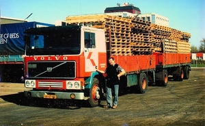 Volvo F10  1990