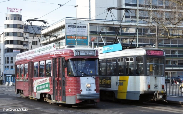 7043  lijn 11 'IMMPACT' & 7116 FRANKLIN ROOSEVELTPLAATS 20130218