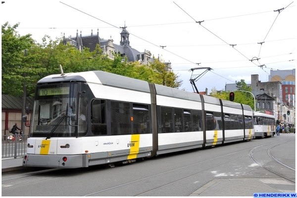 7203 lijn 10 FR. ROOSEVELTPLAATS 20120802