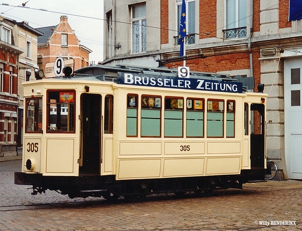 305 lijn 9 DRAAKPLAATS 19940911