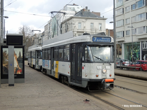 7106-7098 NATIONALE BANK 20150327 op lijn 7