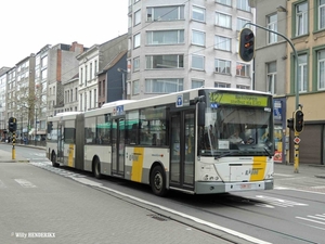 4953 lijn 427 naar FN TURNHOUTSEBAAN 20150417