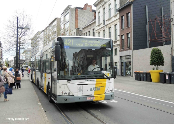 4963 lijn 421 naar FN TURNHOUTSEBAAN 20150417