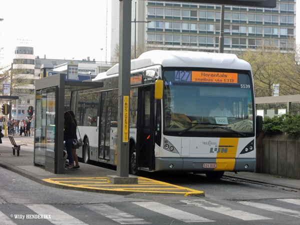 5539 lijn 427 naar Herentals  FR. ROOSEVELTPLAATS 20150416