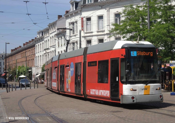 7207 op lijn 4 LEOPOLDPLAATS 20150625 (1)