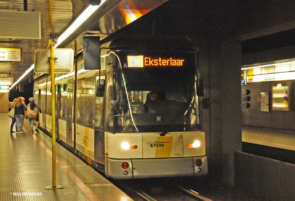 7256 (lijn9) halte 'OPERA' 20150628