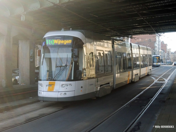 7311 lijn10 onder spoorwegbrug TURNHOUTSEBAAN  20160119 14u07