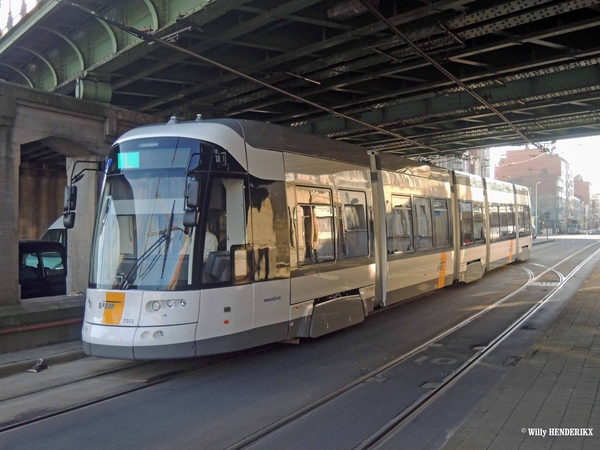 7311 'L-RIJSCHOOL' onder spoorwegbrug TURNHOUTSEBAAN  20160119 14