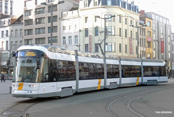 7317 'L-RIJSCHOOL' KONINGIN ASTRIDPLEIN 20160128 11u54