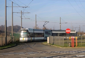 7225 lijn5 uitrit STELPLAATS DEURNE 20160121 15u11