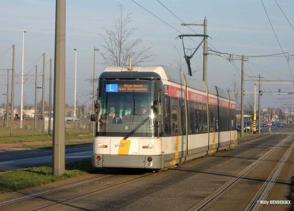 7238 'L_RIJSCHOOL' nabij STELPLAATS DEURNE 20160121 15u17