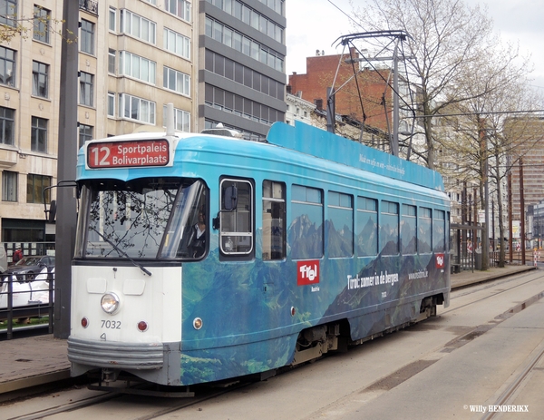 7032 lijn12 'TIROL' Halte STADSPARK 20160417 (1)