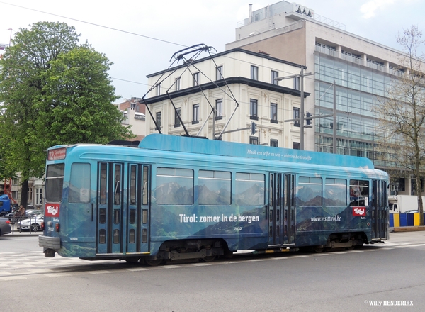 7032 lijn12 'TIROL' Halte STADSPARK 20160417 (4)