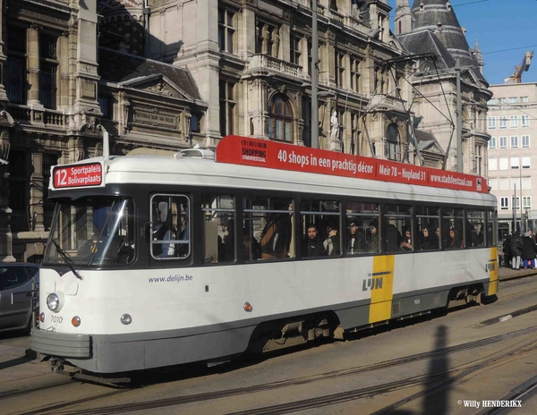 7010 lijn12 Halte NATIONALE BANK 20160217