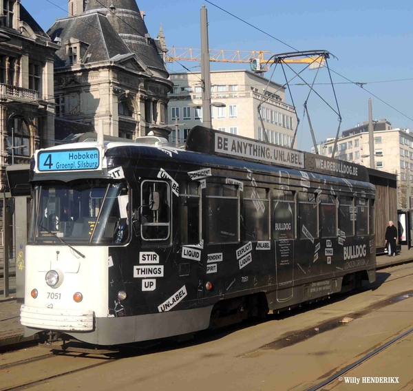 7051 lijn4 'BULLDOG' Halte NATIONALE BANK 20160217 (1)