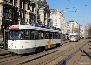 7056 lijn12 & 7060 lijn12 'KINDERTRAM' Halte NATIONALE BANK 20160