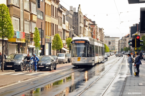 7320 lijn24 beperkt tot Cetraal Station wegens werken TUNRHOUTSEB