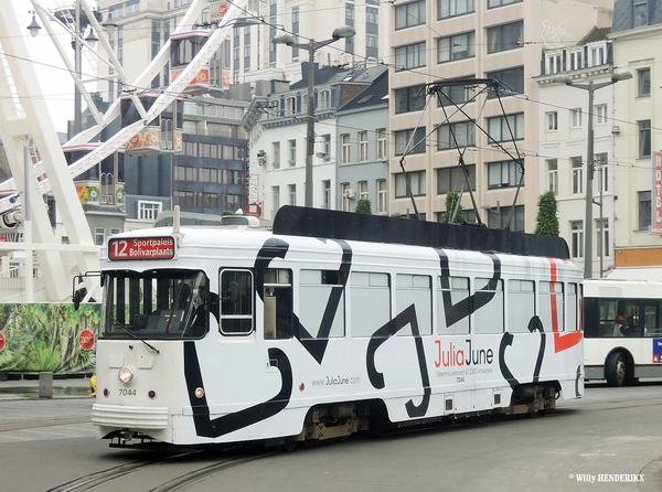 7044 lijn12 'JULIA JUNE' KONINGIN ASTRIDPLEIN 14u50