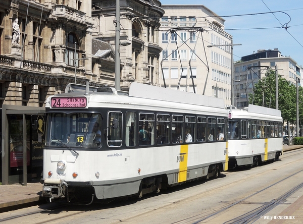 7086-7110 lijn24 Halte NATIONALE BANK 20160609 13u36