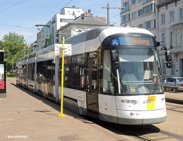 7317 lijn4 Halte NATIONALE BANK 20160609 13u51