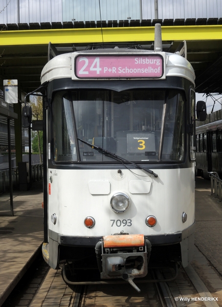 7093-7080 lijn24 BOLIVARPLAATS 20170415 14u40_1A