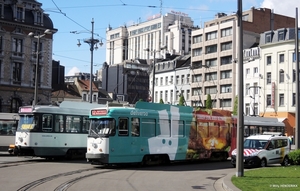 7007 lijn12 'DELIVEROO' & 7160 lijn24 KONINGIN ASTRIDPLEIN 201704