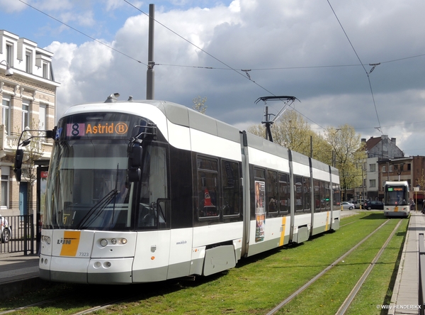 7323 lijn8 halte MUGGENBERG 20170418 13u12_2