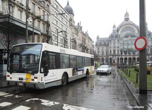 4096 lijn19 KONINGIN ASTRIDPLEIN 20160304 (3)11u15_bewerkt-1