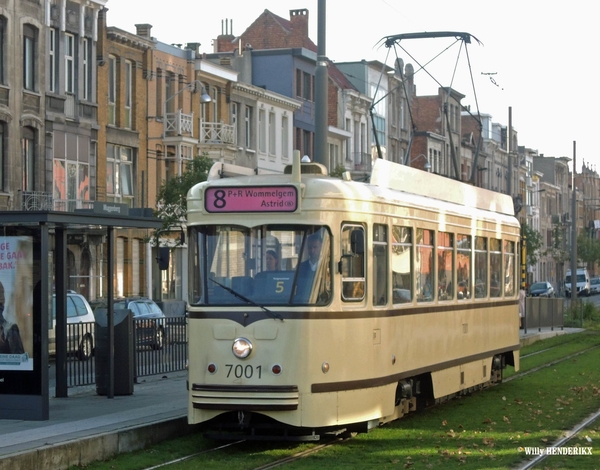 7001 lijn 8  Halte 'MUGGENBERG' 20151026_1