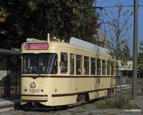 7001 lijn 8  Halte 'VAN RIEL' 20151026_2