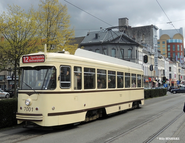 7001 lijn12 GEMEENTESTRAAT 20160426 13u36 (2)