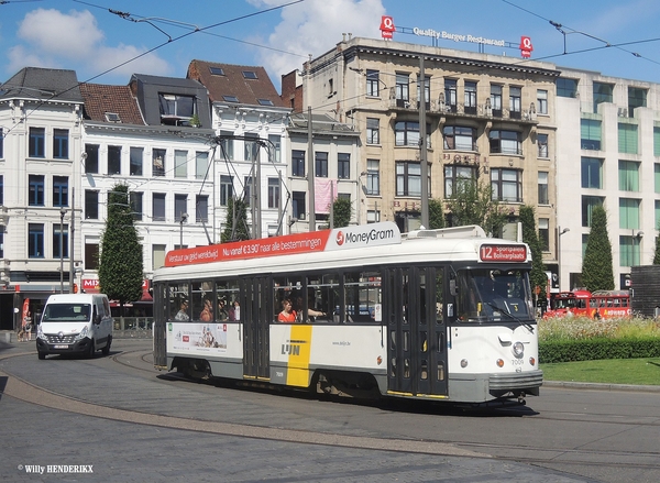 7009 lijn12 KONINGIN ANSTRIDPLEIN 20160718 11u25